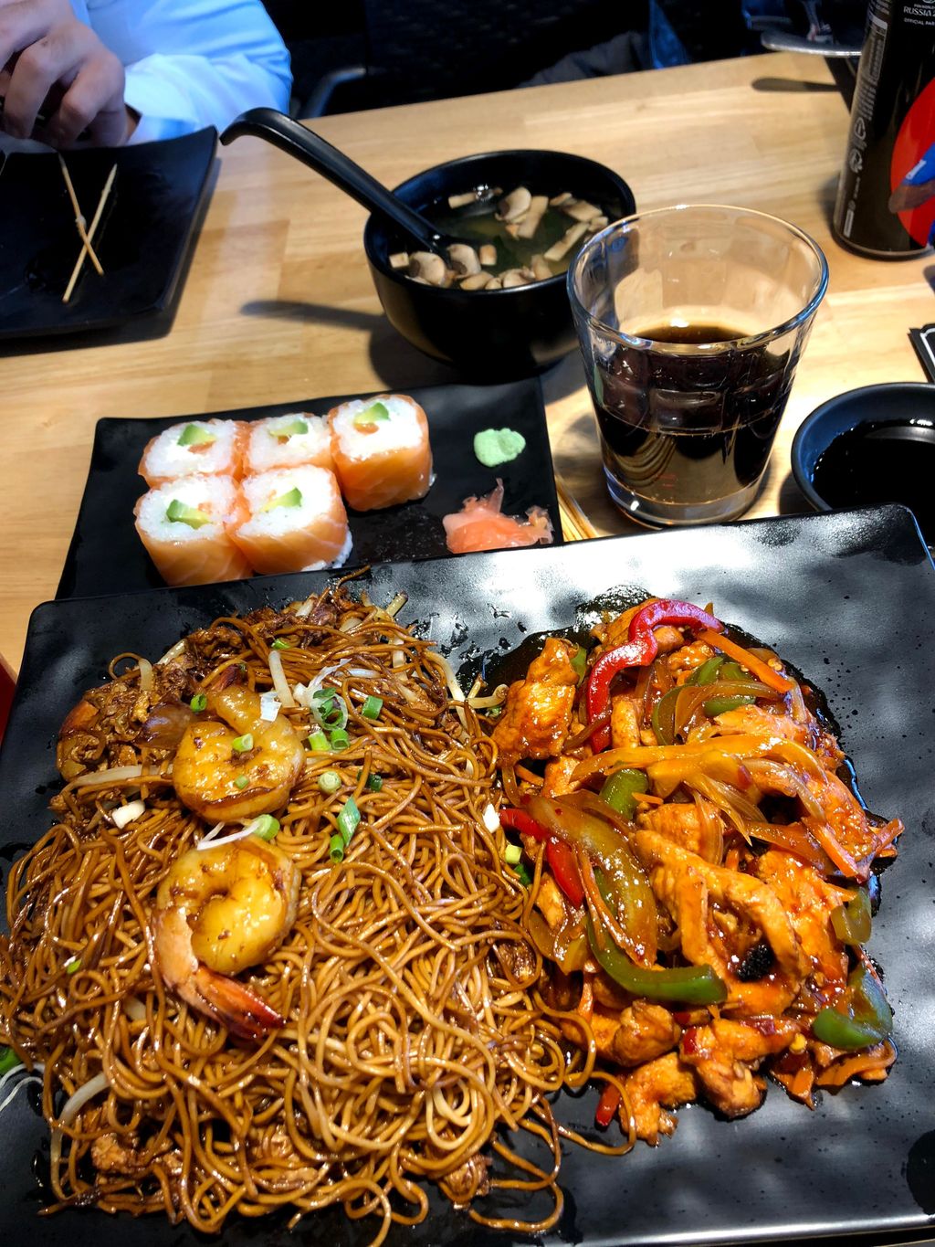 Nem Shop Clamart Chinois Clamart - Dish Food Cuisine Fried noodles Chow mein