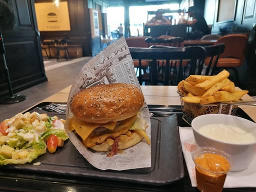 FOOD COURT MAIRIE DE MONTREUIL. Fast-food Montreuil