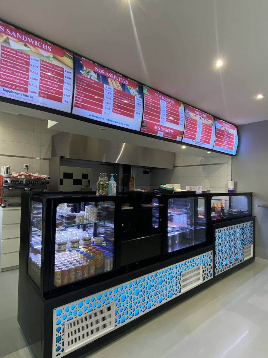 BARBAROS kebab grillade pizza Strasbourg - Building Food Retail Convenience store Machine