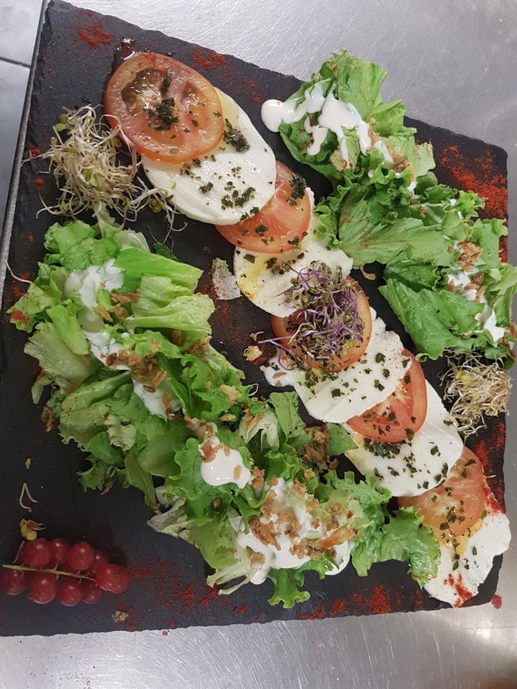 Restaurant halal l'evazio Moyen-Orient Avignon - Dish Food Salad Cuisine Ingredient