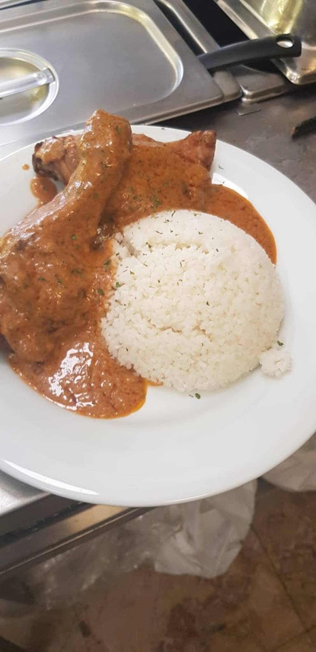 L’Africaine Resto Angers Angers - Dish Food Cuisine White rice Rice and curry