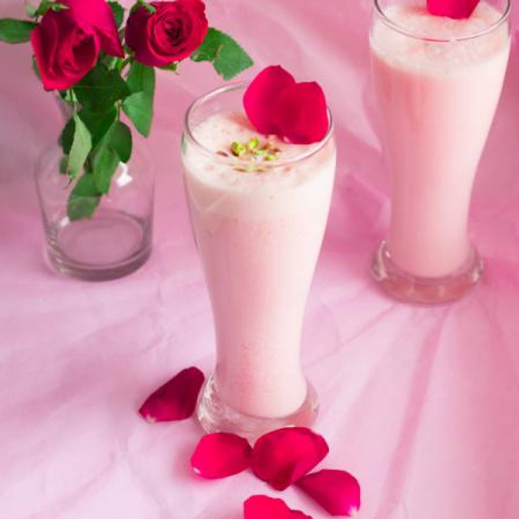 RESTAURANT MAZEDAR Indien Les Pavillons-sous-Bois - Milkshake Food Pink Batida Drink