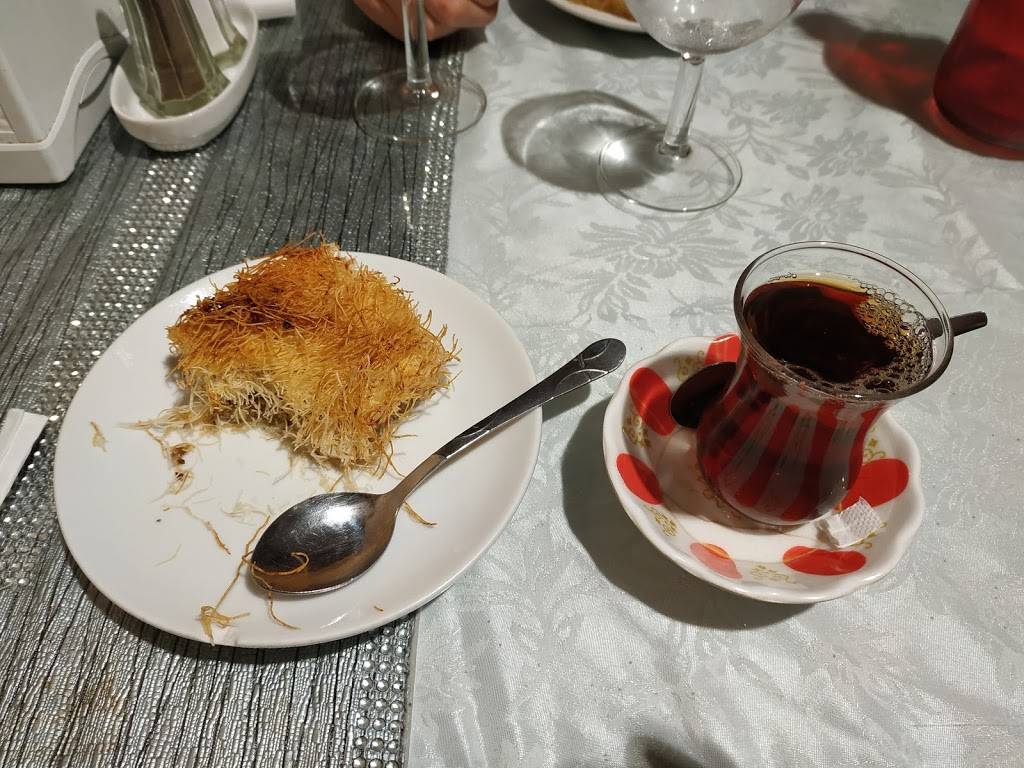 BUFFET À VOLONTÉ RESTAURANT LEZZET ISTANBUL Villeurbanne - Food Cuisine Dish Ingredient Drink
