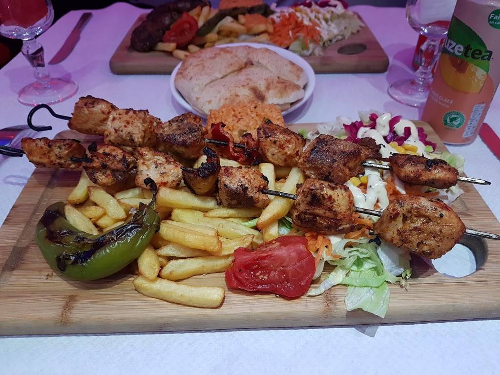 Bosphorus Taste of Turkey Saint-Étienne - Food Tableware Plate Brochette Ingredient