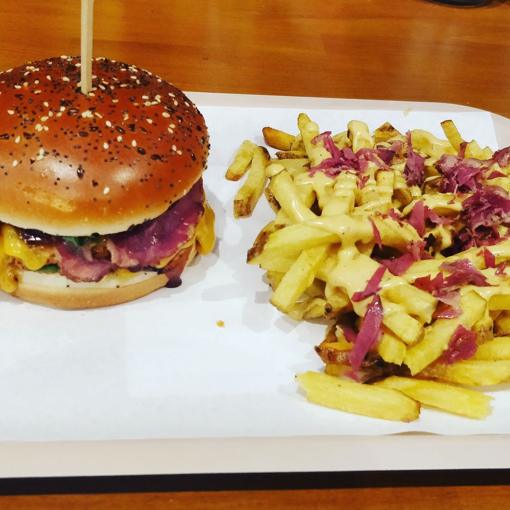 So Good Burger Gourmet Mennecy - Dish Food Cuisine Hamburger Junk food