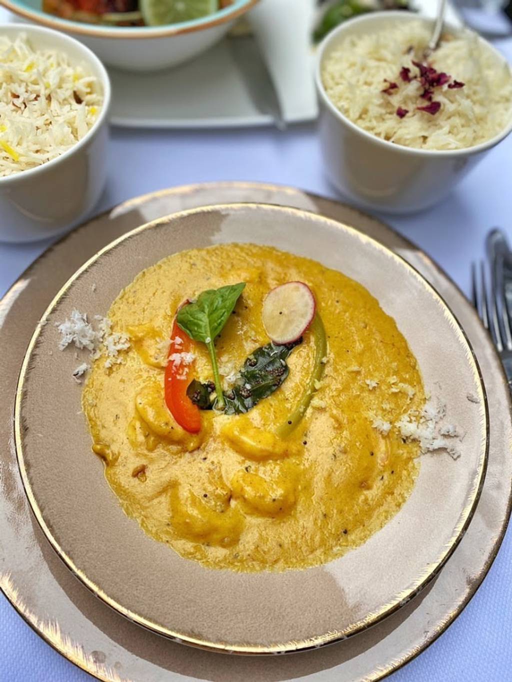 Mayfair Garden Paris - Dish Food Cuisine Ingredient Yellow curry