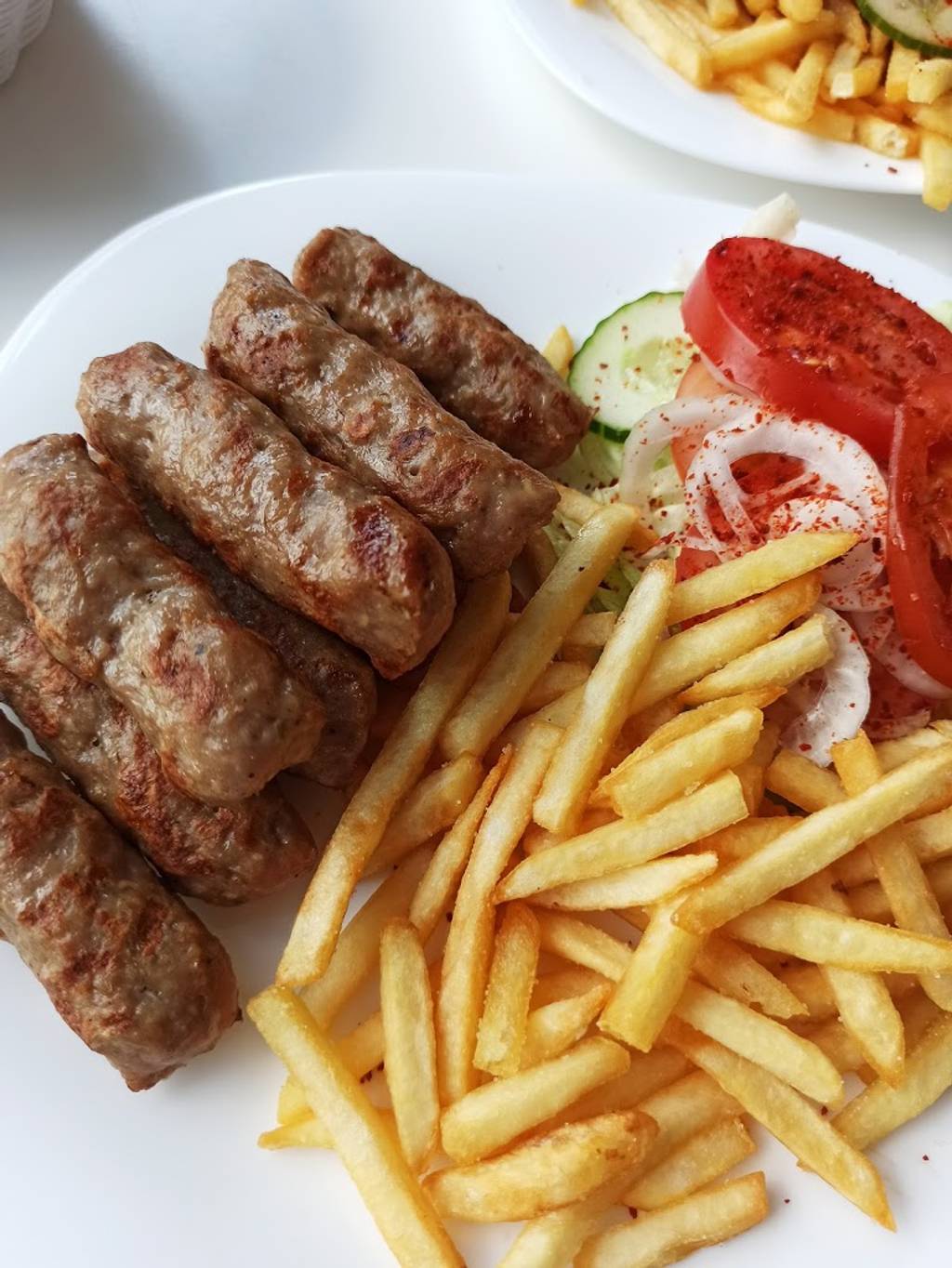 Restaurant Balkan Grill Burger Saint-Denis - Dish Food Cuisine Junk food French fries