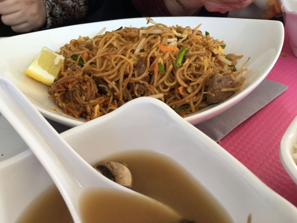 SUSHI BAR Saint-Denis - Dish Food Cuisine Noodle Chow mein