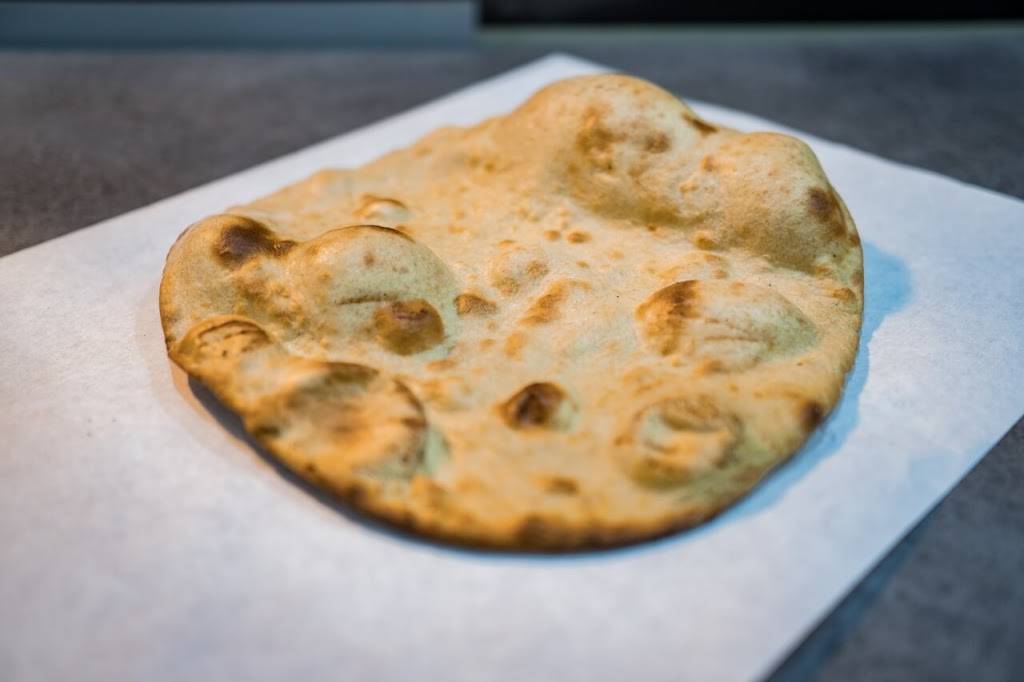 Hamo Pizz Burger Le Bourget - Food Naan Dish Cuisine Flatbread