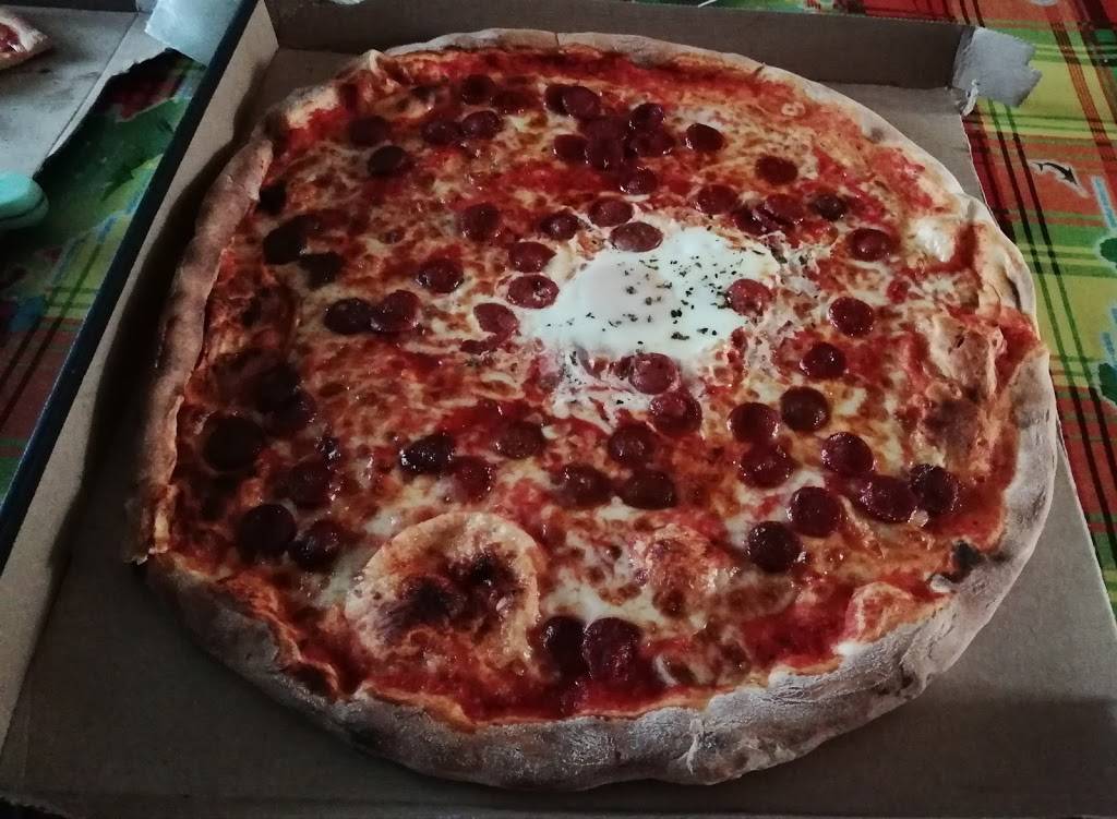 PIZZA LUIGI Cergy - Food Ingredient Baked goods Pizza Dish