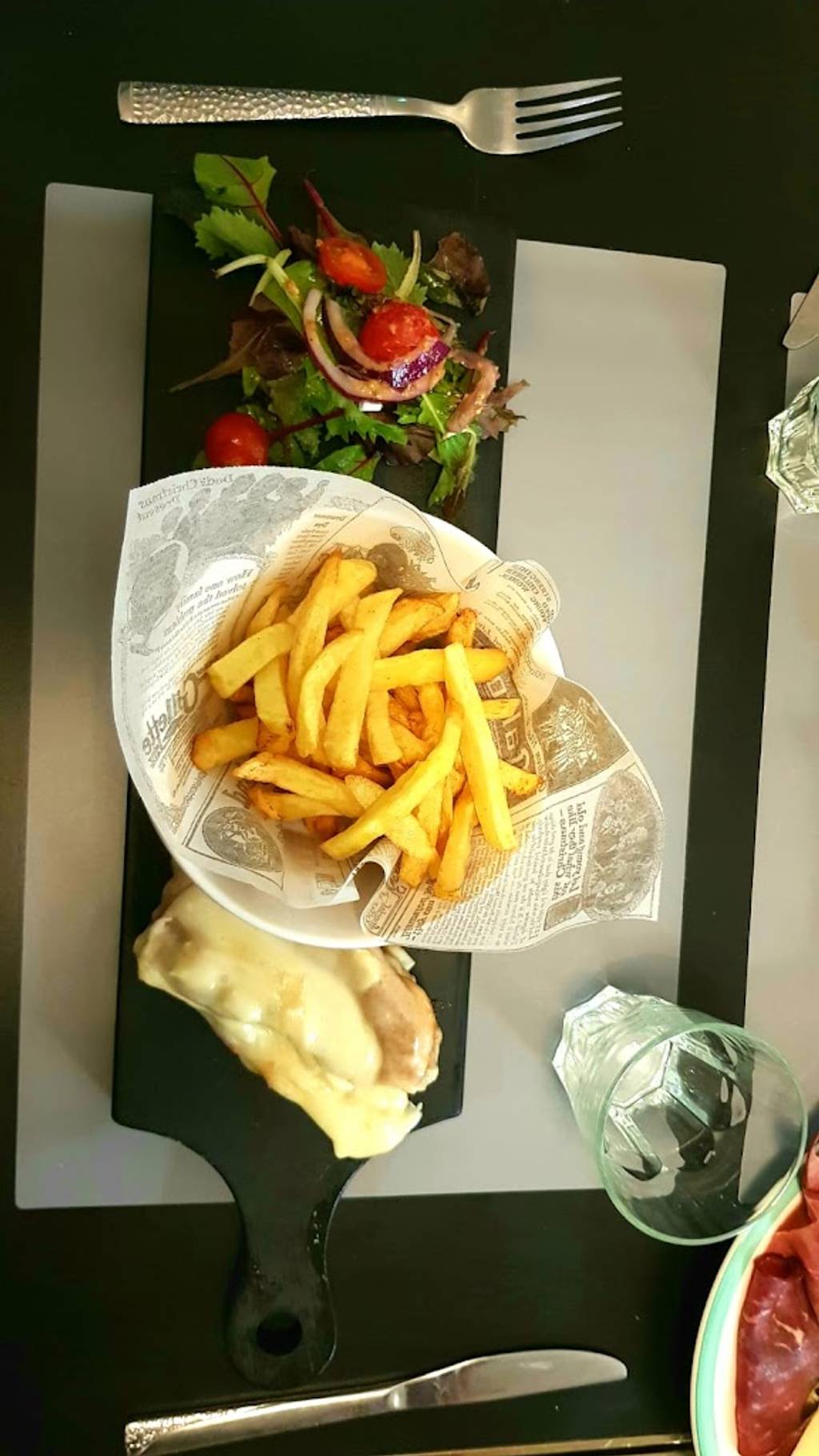 Chameau-Nix Drancy - Food French fries Deep frying Ingredient Tableware
