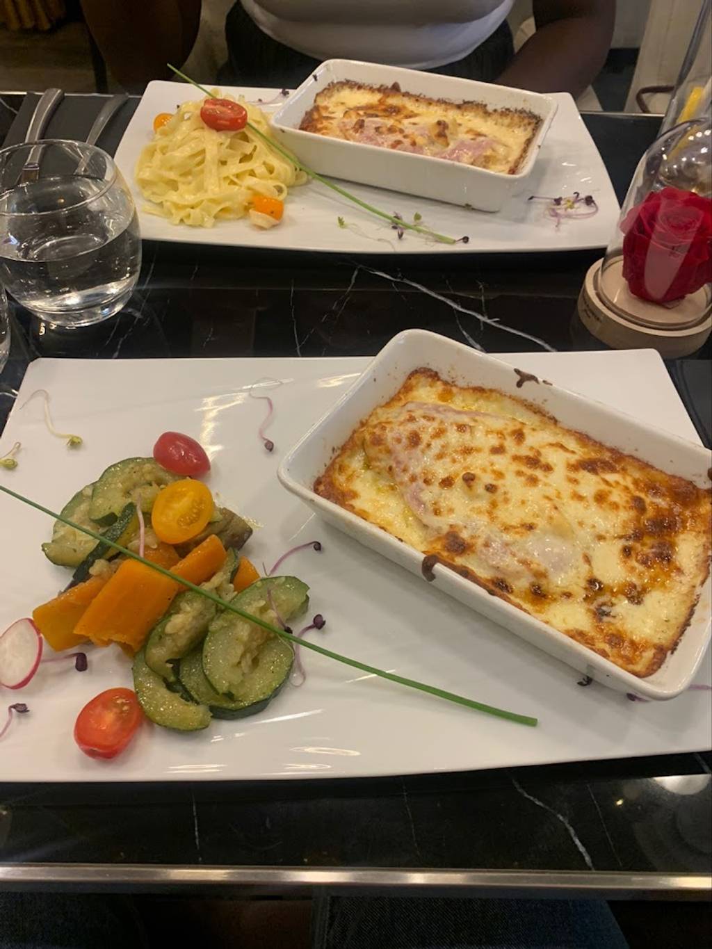 Le Morello | Restaurant & Brunch halal Paris Paris - Food Tableware Plate Ingredient Recipe