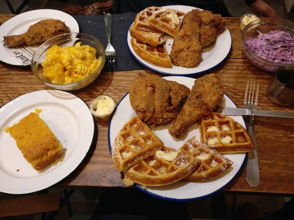 Gumbo Yaya Chicken and Waffles Gaufre Paris - Dish Food Cuisine Ingredient Meal