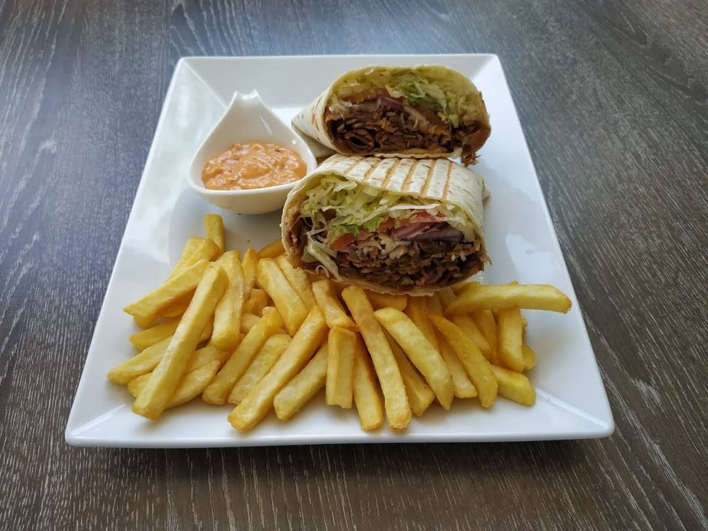 Wan kebab Clermont-Ferrand - Food Tableware French fries Ingredient Fast food