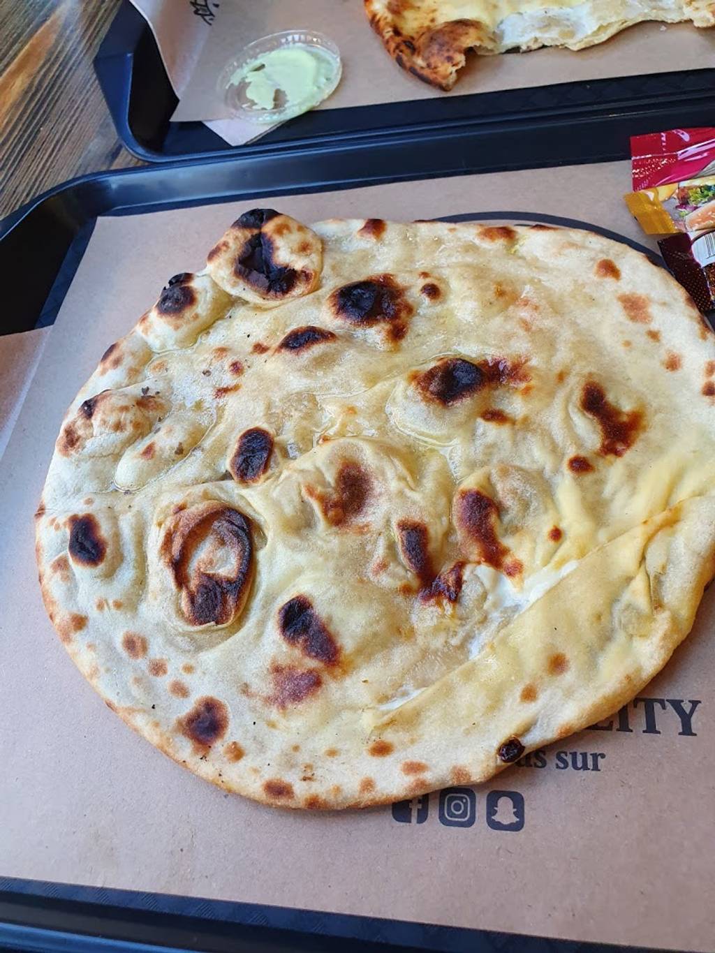 Big Farmer Paris - Dish Food Cuisine Naan Flatbread