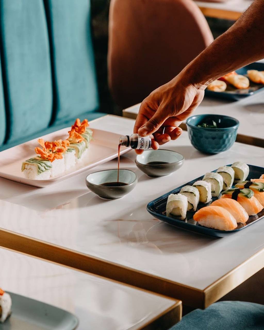 Konowa Sushi & Wok | Restaurant japonais sur place ou à emporter Noisy-le-Sec - Food Tableware Dishware Table Ingredient