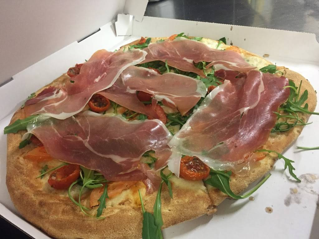 LA BOÎTE A PIZZA Perpignan Italien Perpignan - Dish Food Cuisine Prosciutto Bayonne ham