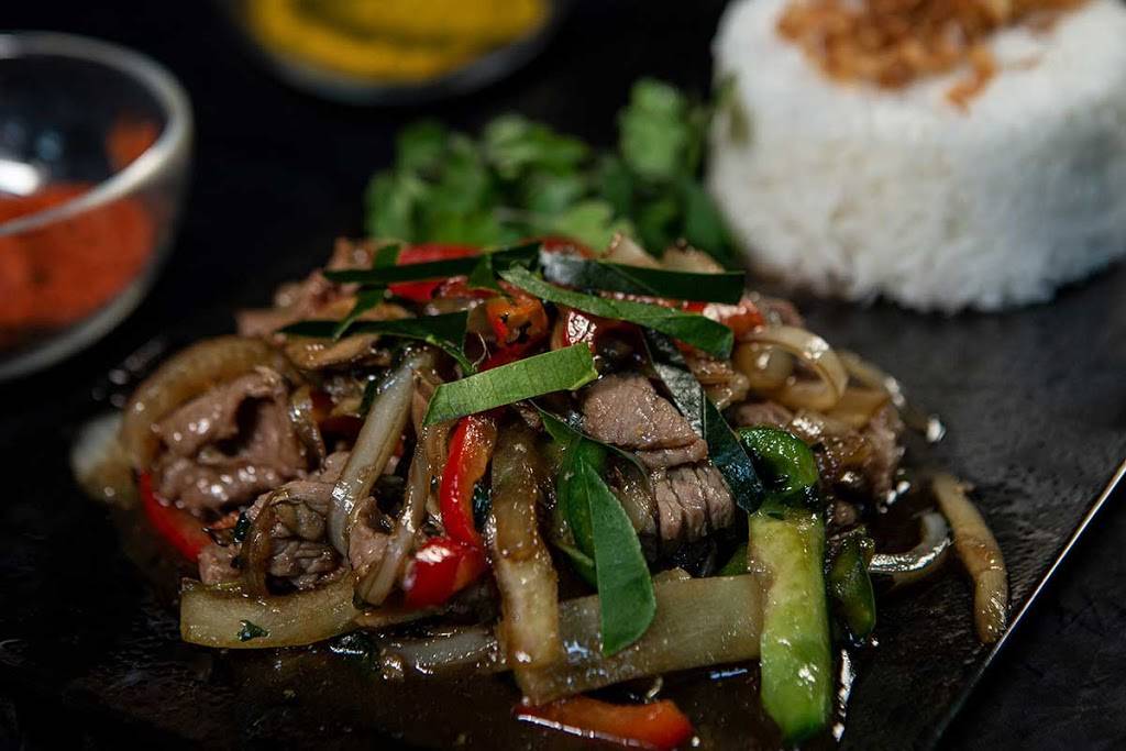 Thaï Food Le Raincy Thaïlandais Le Raincy - Dish Cuisine Food Ingredient Meat