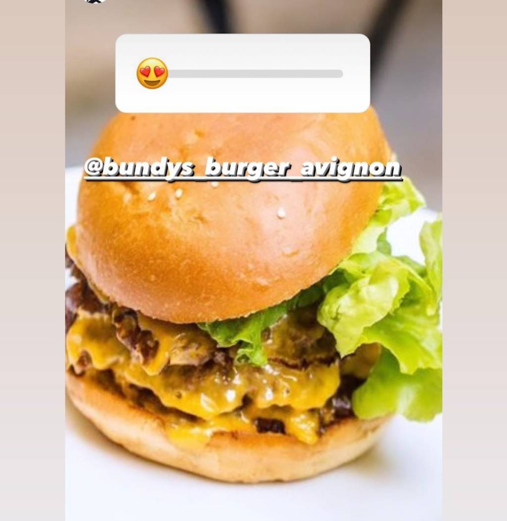 Bundy's Burger Avignon - Food Ingredient Bun Staple food Recipe