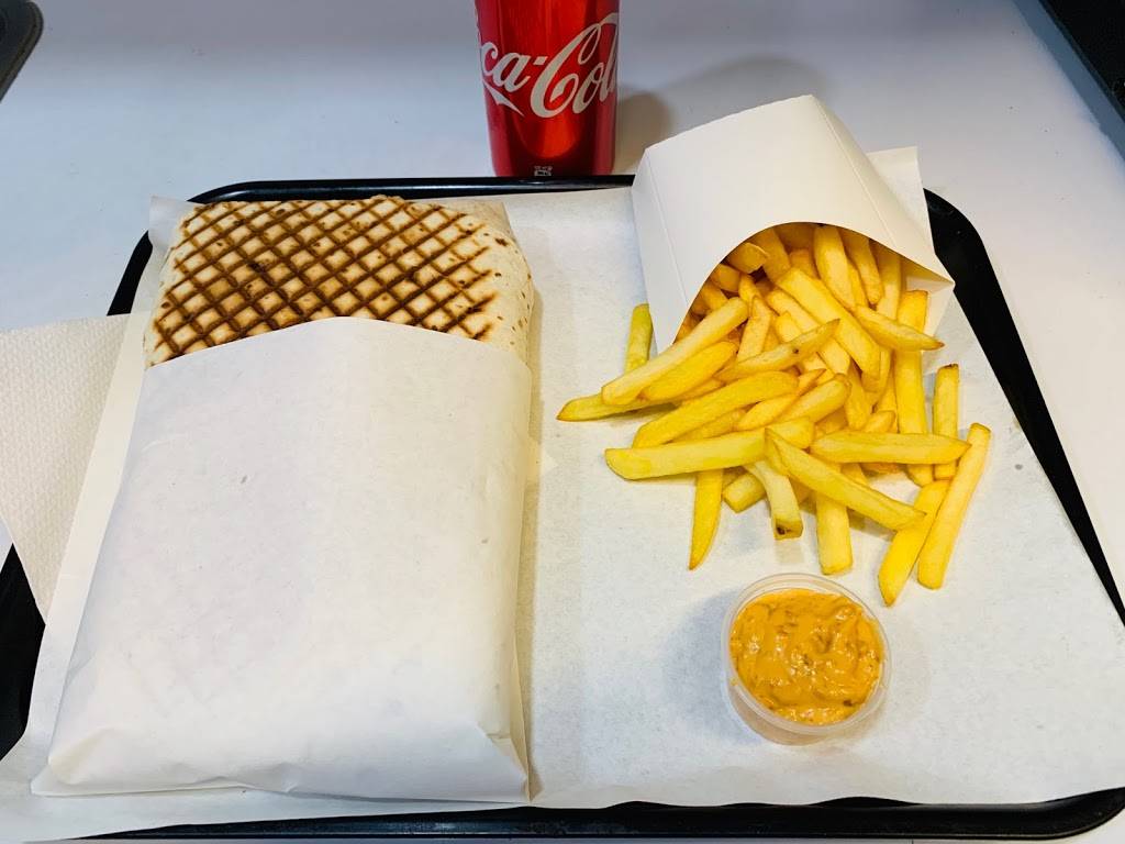 Délices Tours - Junk food French fries Food Fried food Fast food