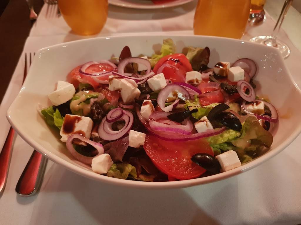BCBG PARIS Paris - Dish Food Cuisine Salad Greek salad