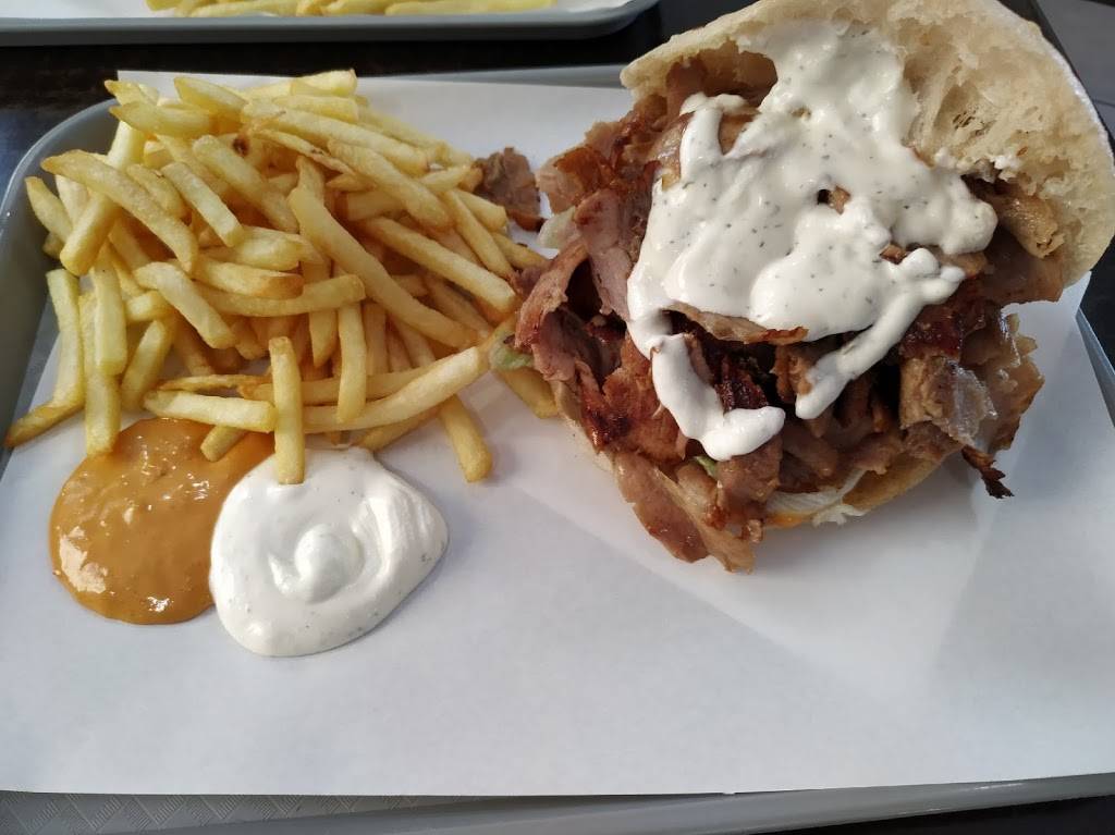 Anatolie Perpignan Burger Perpignan - Dish Food Cuisine Junk food Fried food