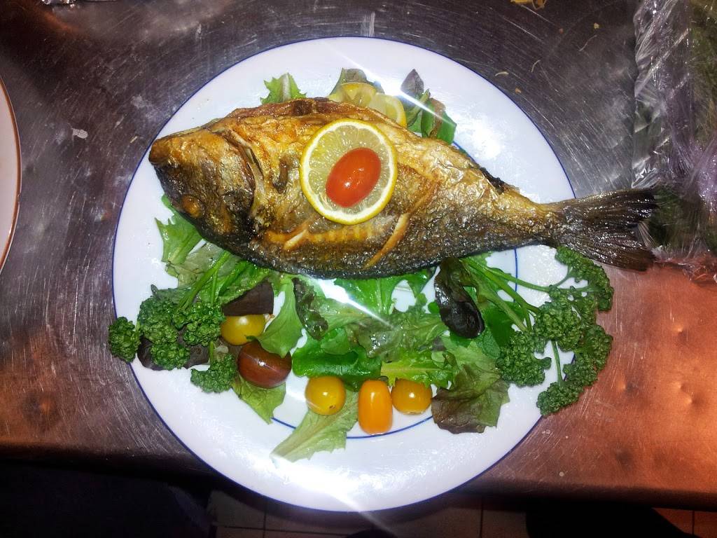 Le Généreux Paris - Food Tableware Plate Ingredient Seafood