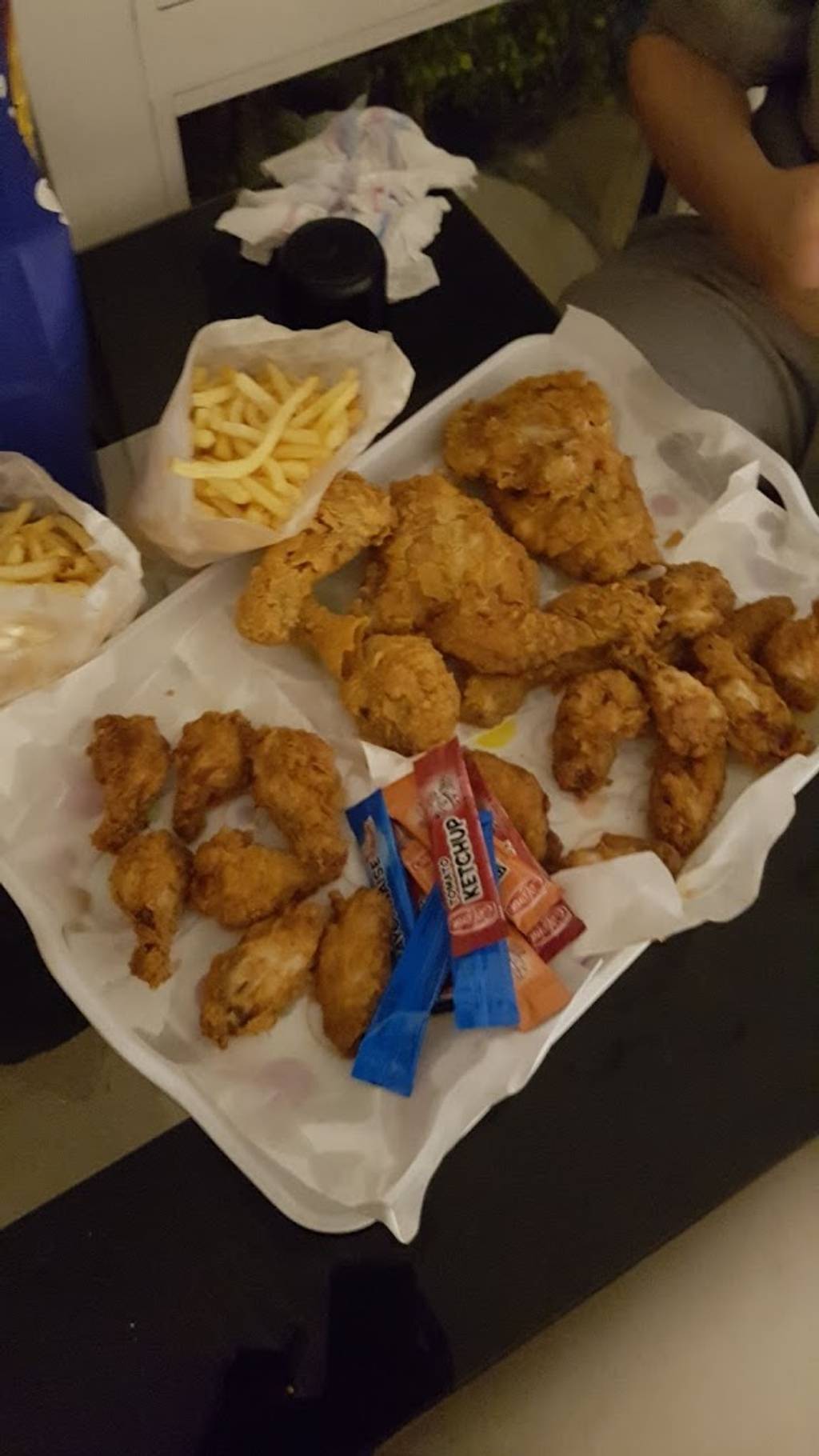 Chicken Square Sainte-Geneviève-des-Bois - Food Ingredient Deep frying Fast food Cuisine