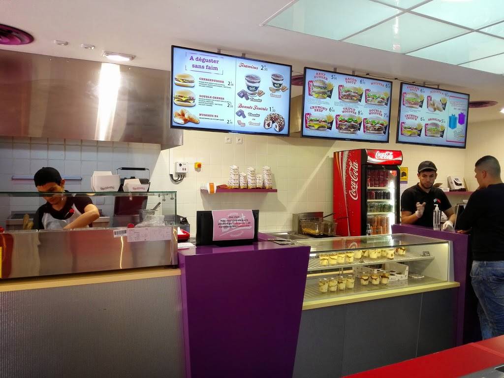 Burger Qui Fume Burger Douai - Fast food Fast food restaurant Interior design Food court Building