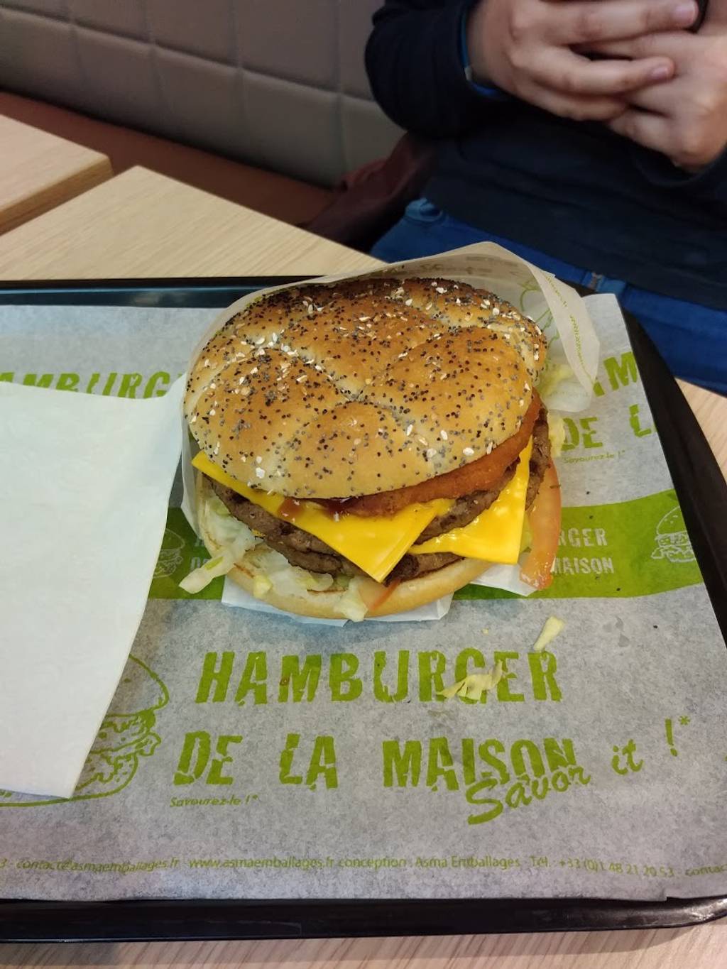 Burger Qui Fume Burger Douai - Food Dish Hamburger Fast food Cuisine