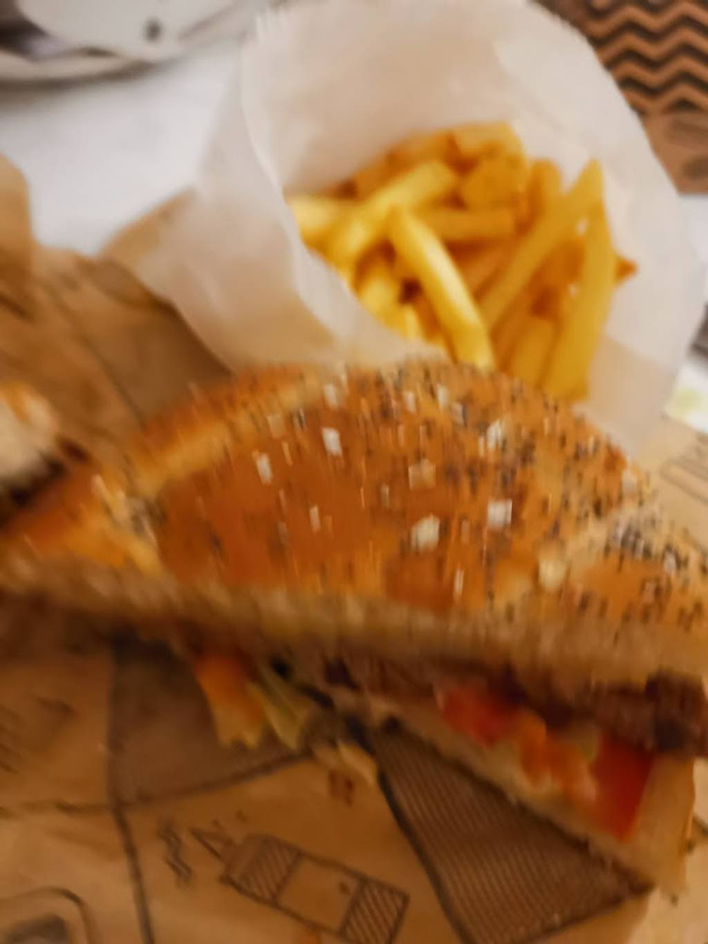L'instant Burger Les Mureaux - Food Tableware Sandwich Ingredient Recipe