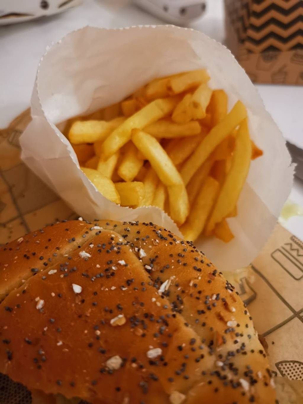 L'instant Burger Les Mureaux - Food Tableware French fries Deep frying Ingredient