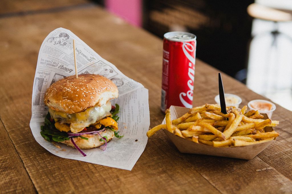 Le Bistrot Burger Burger Gourmet Ivry-sur-Seine - Dish Food Junk food Fast food Fried food