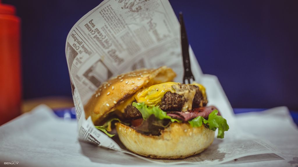 Le Bistrot Burger Burger Gourmet Ivry-sur-Seine - Food Hamburger Dish Cuisine Buffalo burger