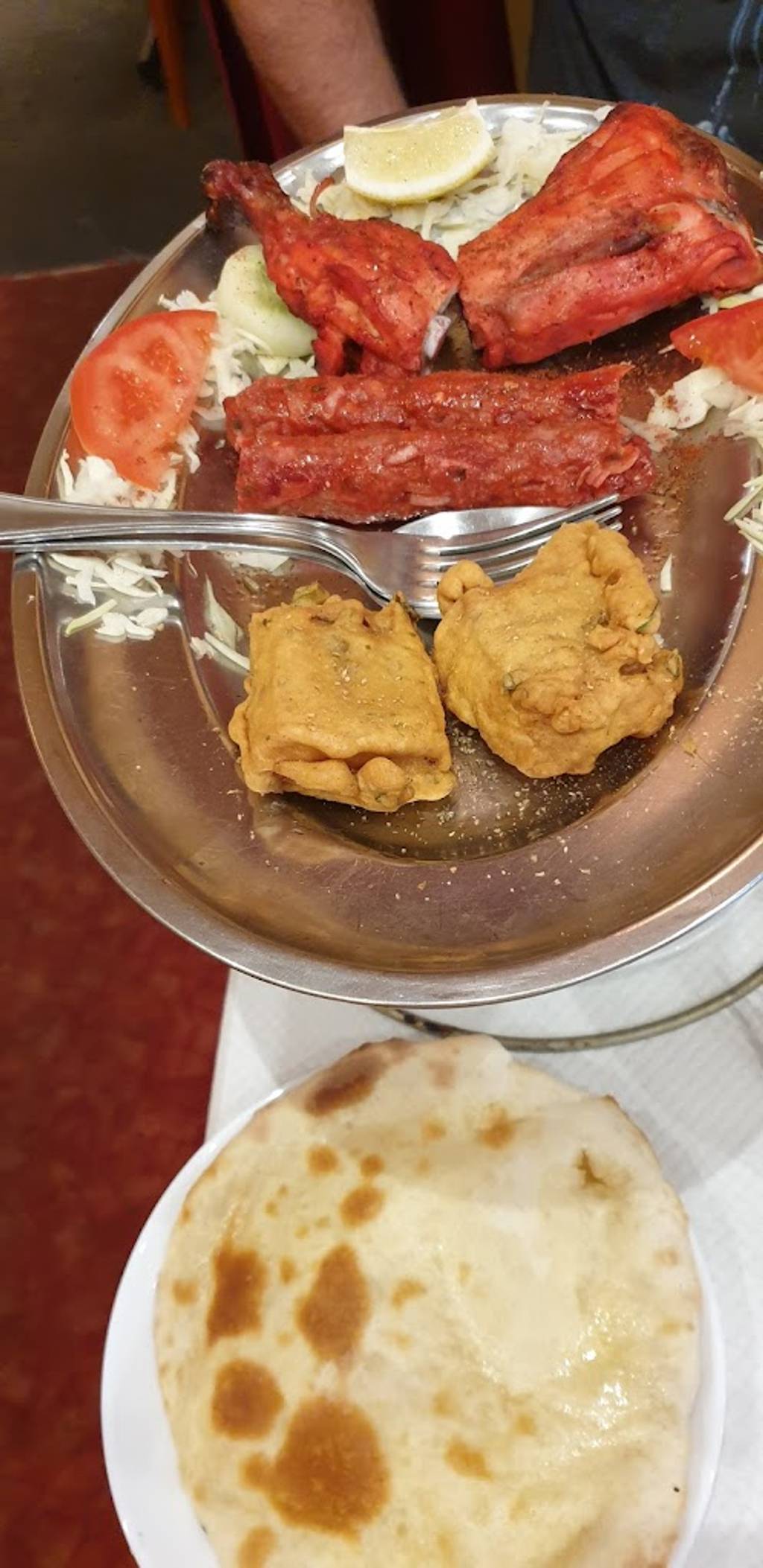 Bombay Montargis - Food Tableware Ingredient Recipe Plate