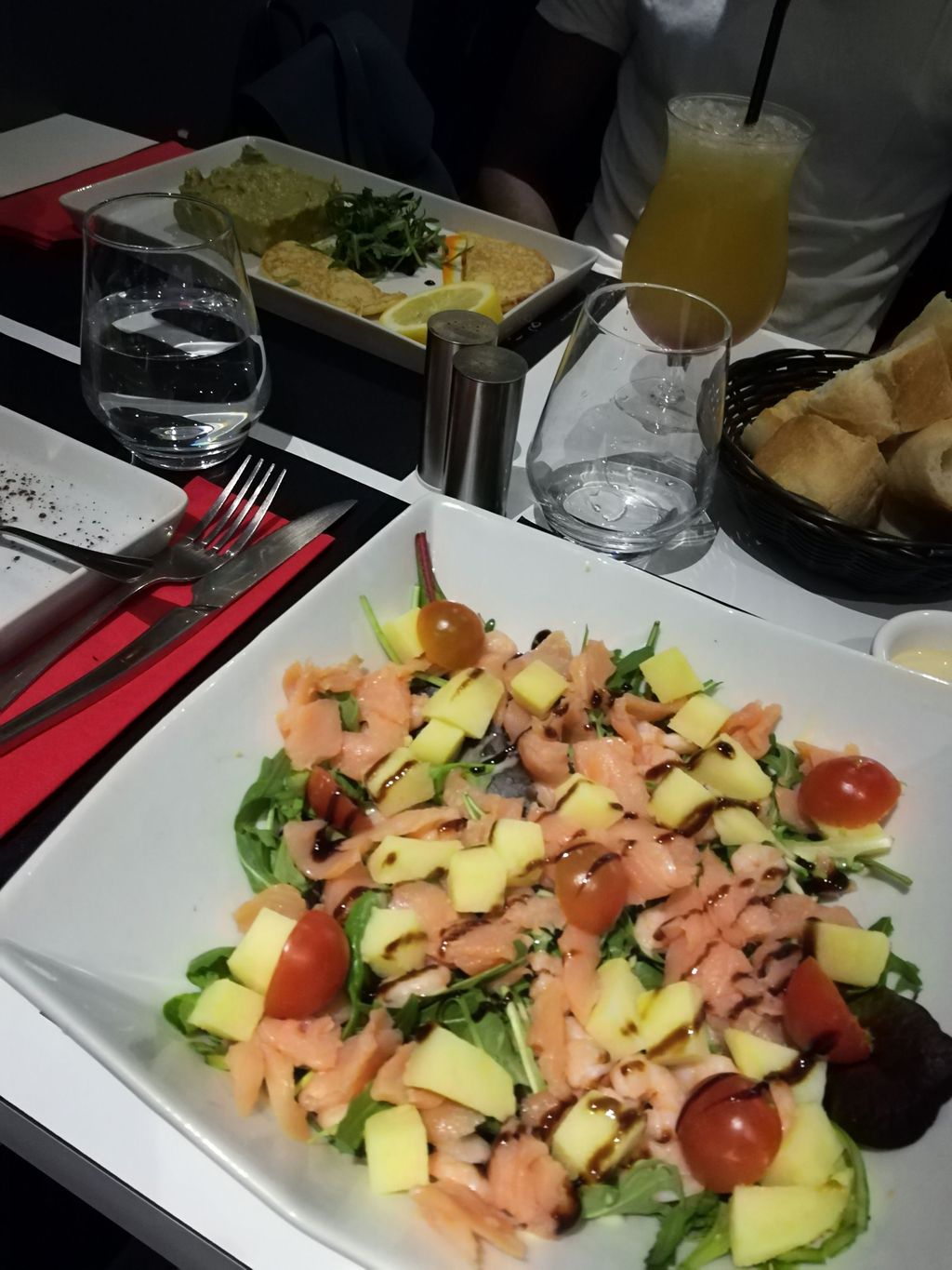 La Casa Grillades Aubervilliers - Dish Food Cuisine Salad Meal