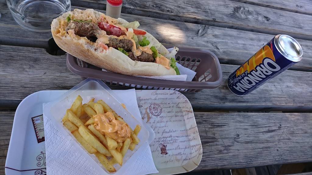 Kebab De La Gare Albertville - Food Tableware Ingredient Recipe Hot dog bun