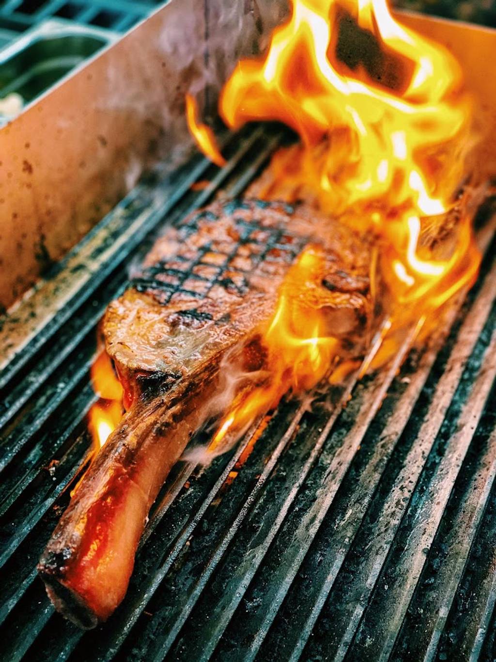Tomahawk Restaurant Courbevoie - Food Charcoal Flame Recipe Cuisine