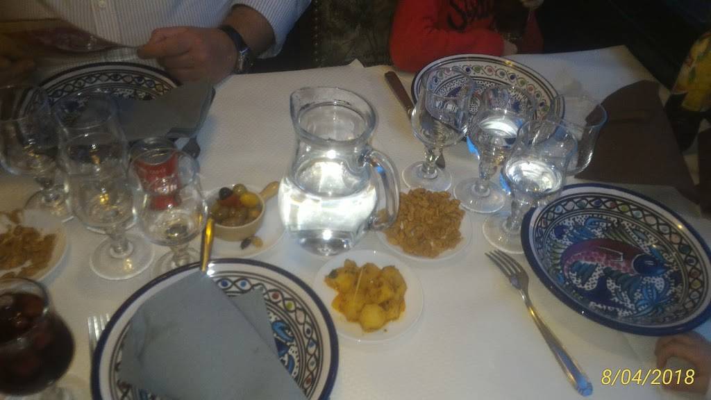 Hôtel restaurant chez BEN Maghreb Sannois - Dishware Food Tableware Meal Plate