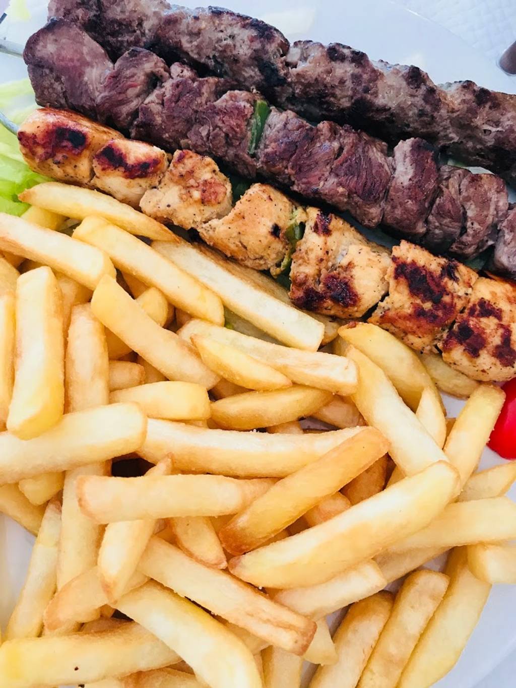 Le Vieux Cèdre Libanais Annecy - Dish Cuisine Food Junk food Souvlaki