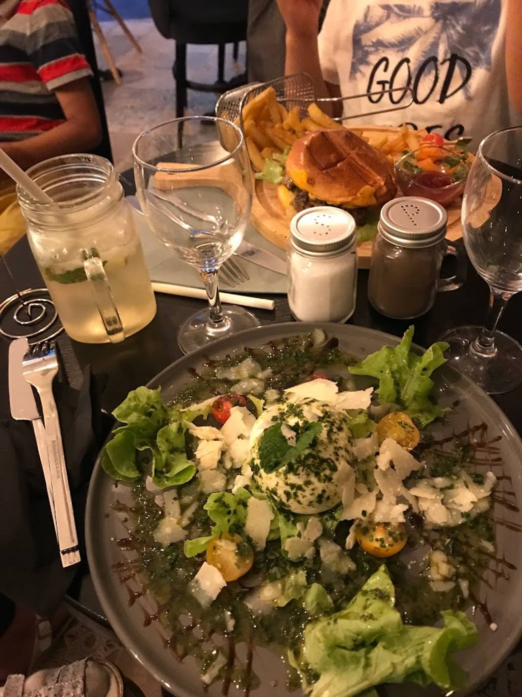 La table braisée Mantes-la-Jolie - Food Dish Cuisine Meal Salad