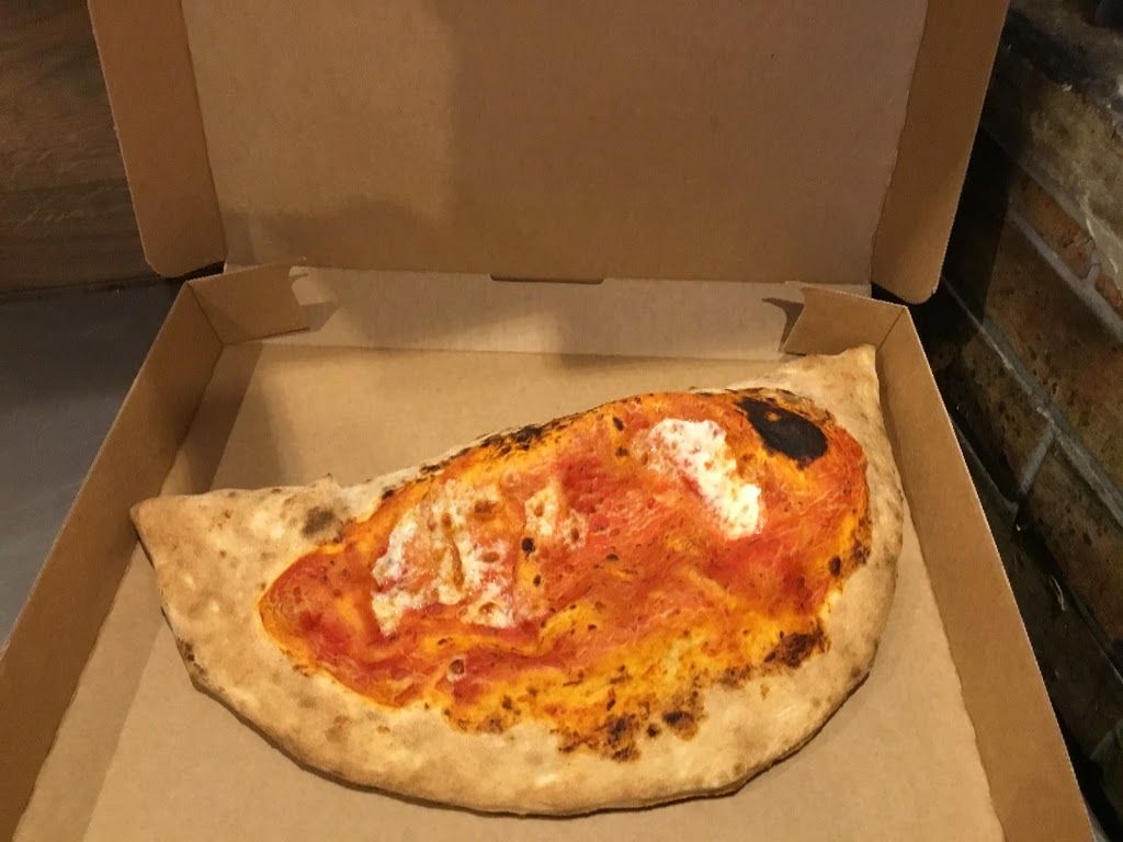 Del Totorino la pizza au feu de bois Paris - Dish Food Cuisine Pizza Pizza cheese