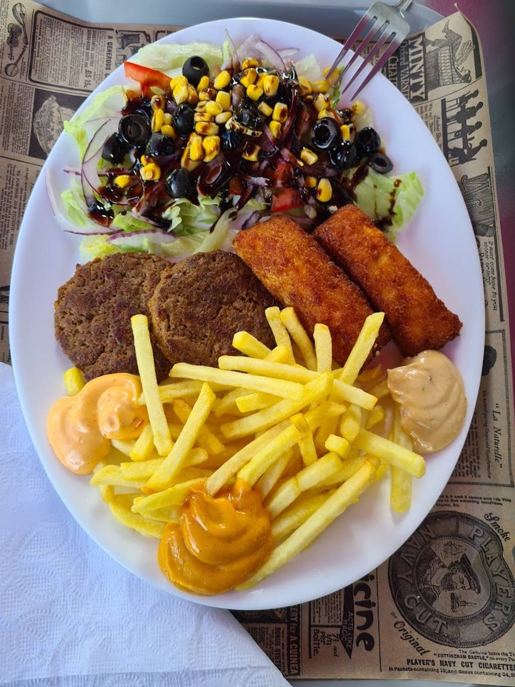 URBAN KING Tours - Food Fried food Tableware French fries Ingredient