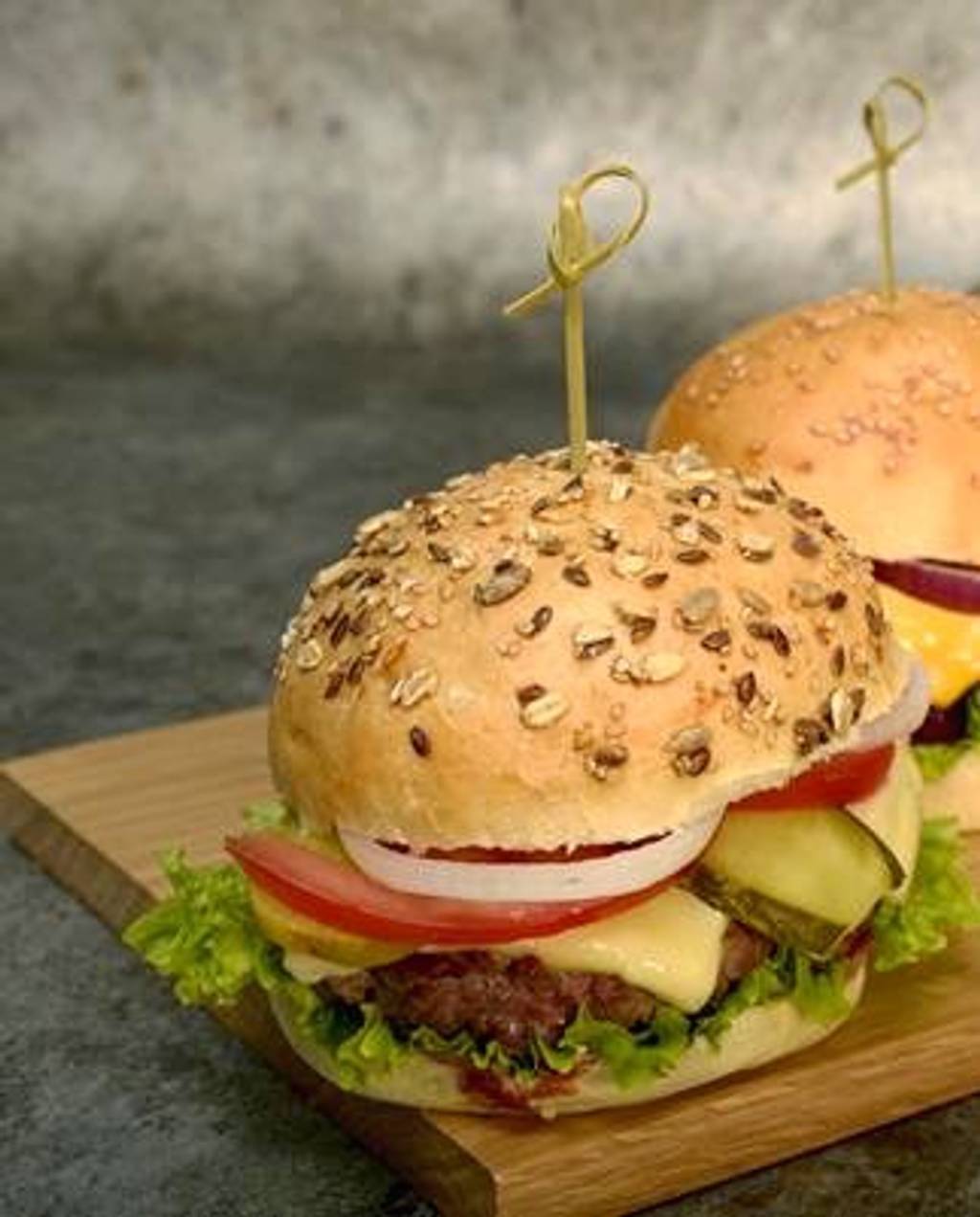 Prestigia Burger Gourmet Metz - Food Hamburger Fast food Dish Cheeseburger