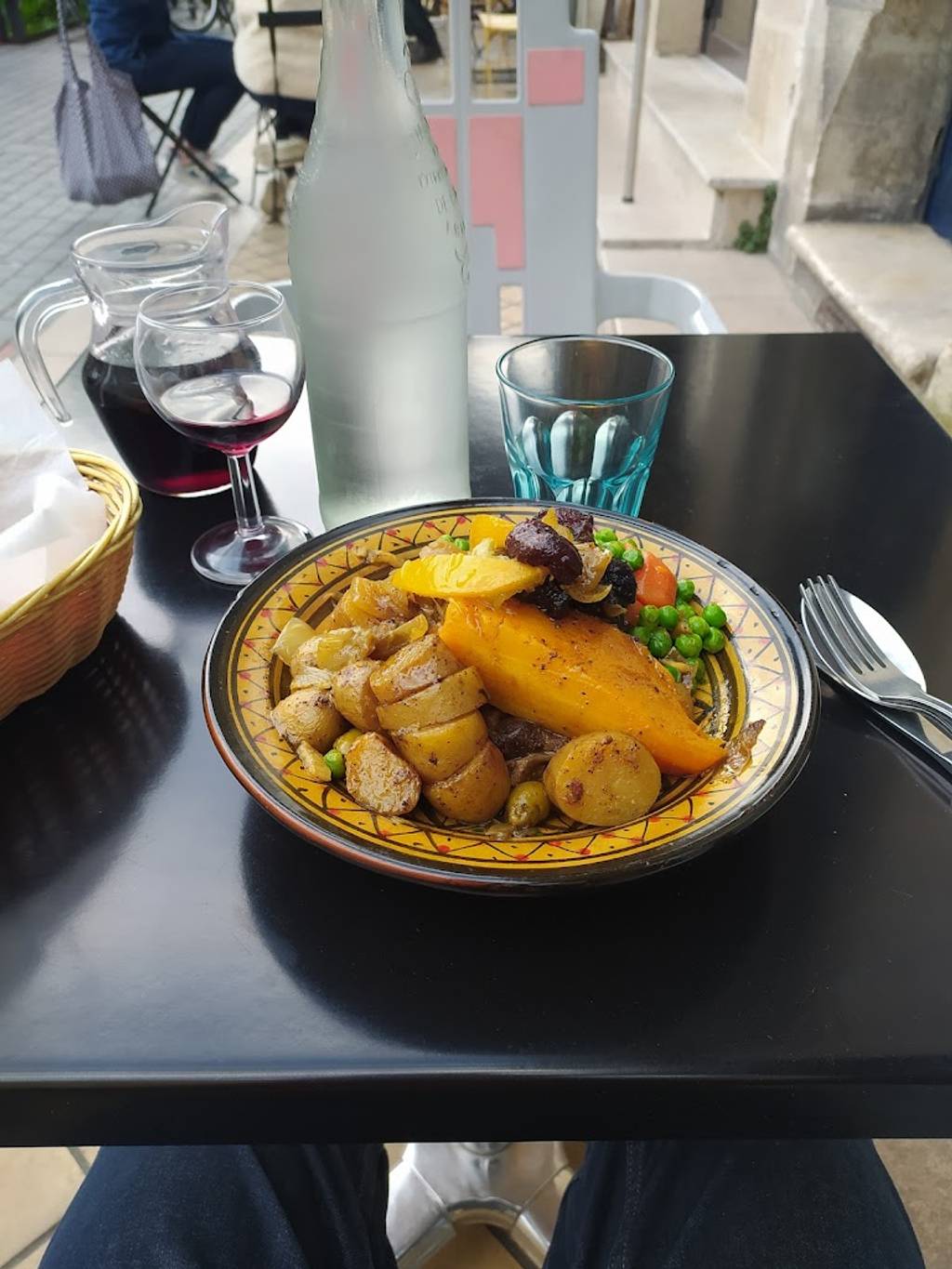Le Dadès Bordeaux - Food Tableware Table Plate Bottle