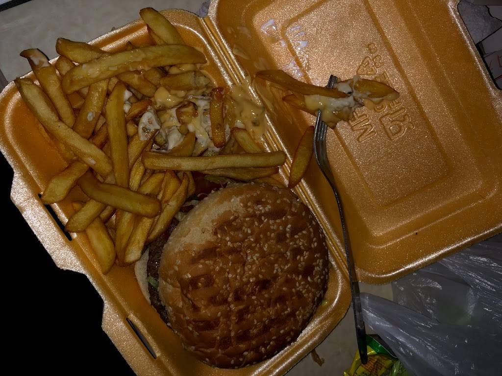Boom Burger Paris - Dish Food Cuisine Junk food French fries