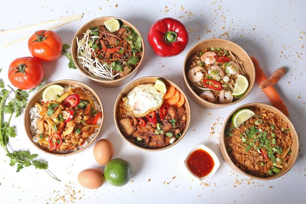 Thai king Pizza Pantin - Food Tableware Dishware Ingredient Plate