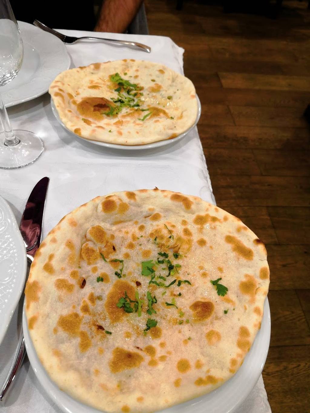 LE SAFRAN - Restaurant Indien Lille Lille - Dish Food Cuisine Naan Kulcha