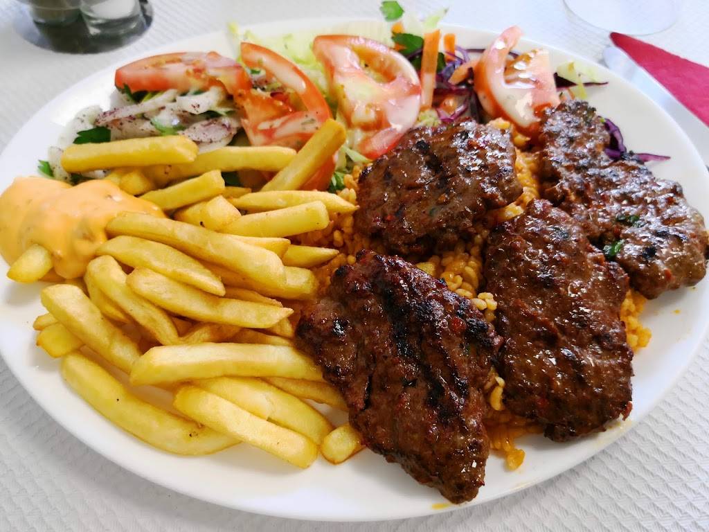 Restaurant Titan- Artisan Kebabier Vincennes - Food French fries Tableware Ingredient Steak