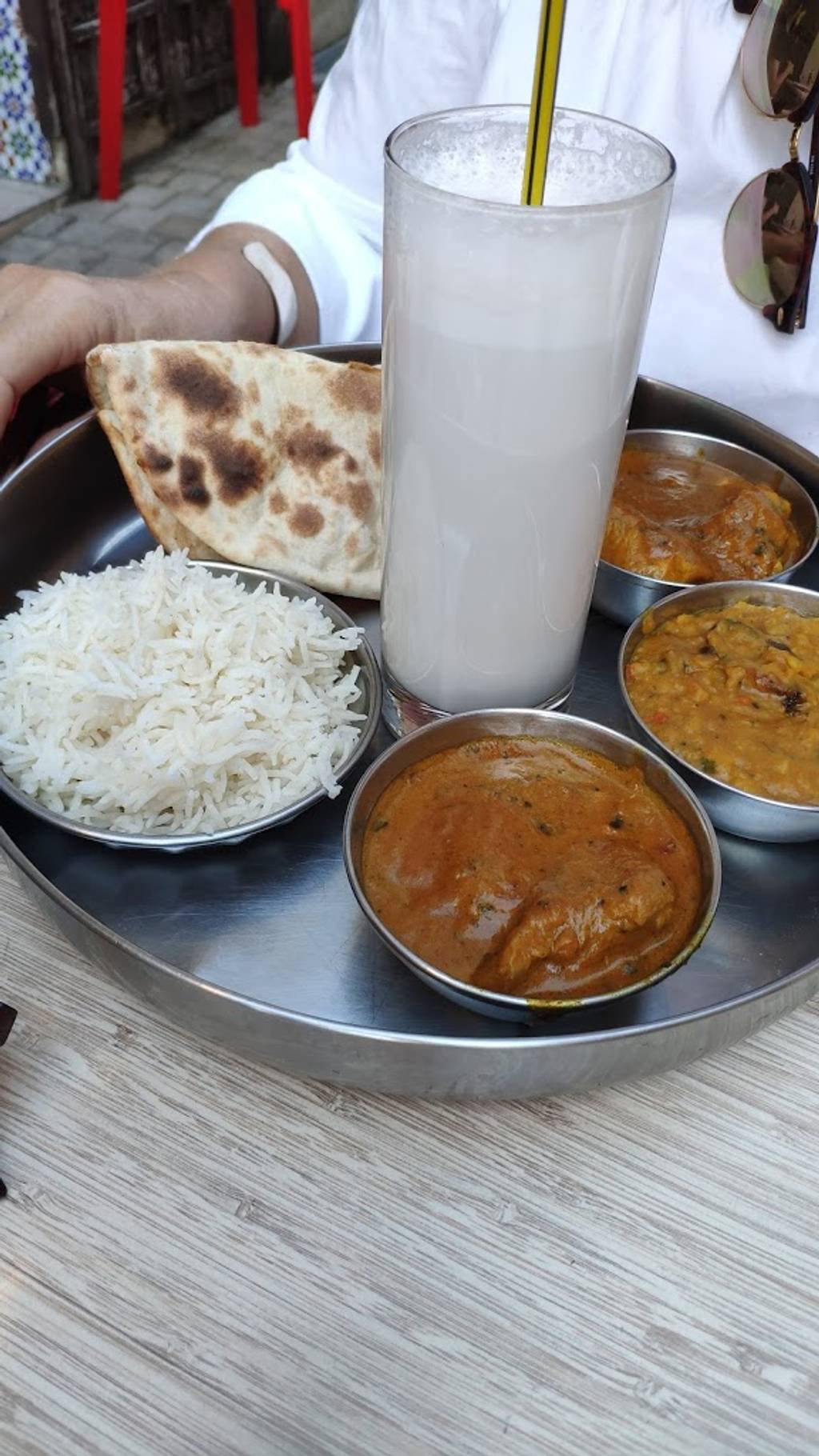 Taj Mahal : restaurant indien Le Mans Indien Le Mans - Dish Food Cuisine Naan Ingredient